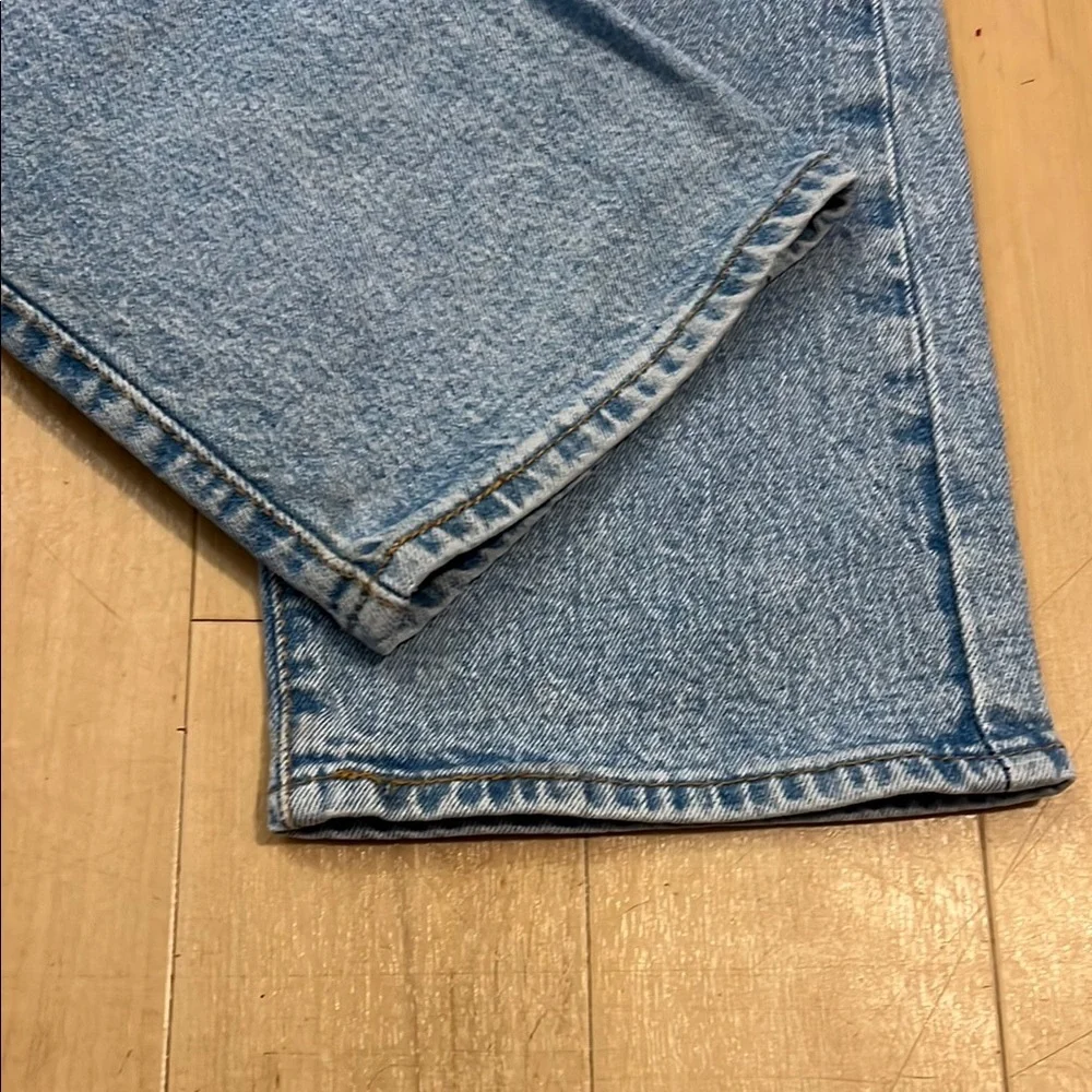 501 ‘93 Levi's 32x30 Distressed Jeans